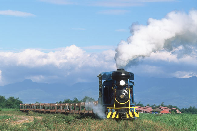 Hawaiian-Philippine Steam Locomotive. Photo by Bernd Seiler.