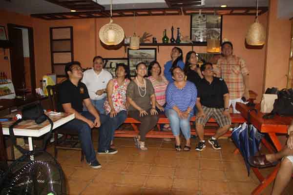 Meet the Panga Gang aka the Negrense Bloggers Inc., showing off their panga in this pose with Chef Stelle. (Photo by Jojo Vito)